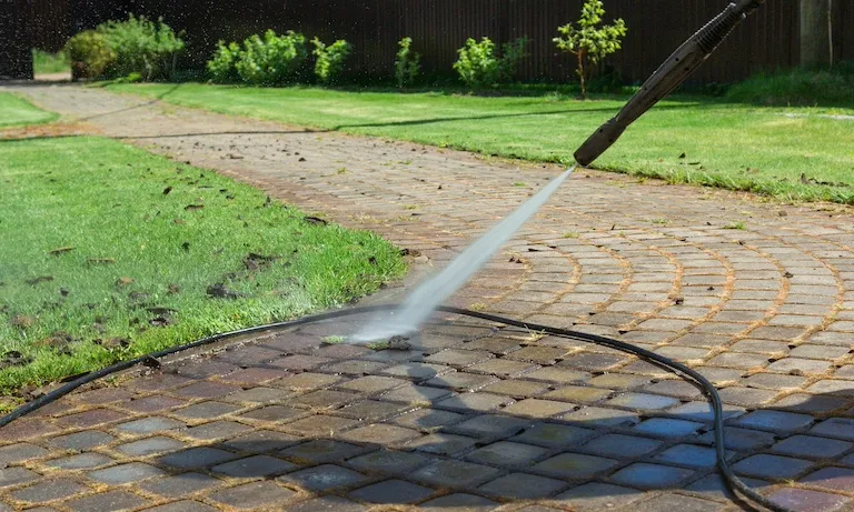 pressure washing contractor   